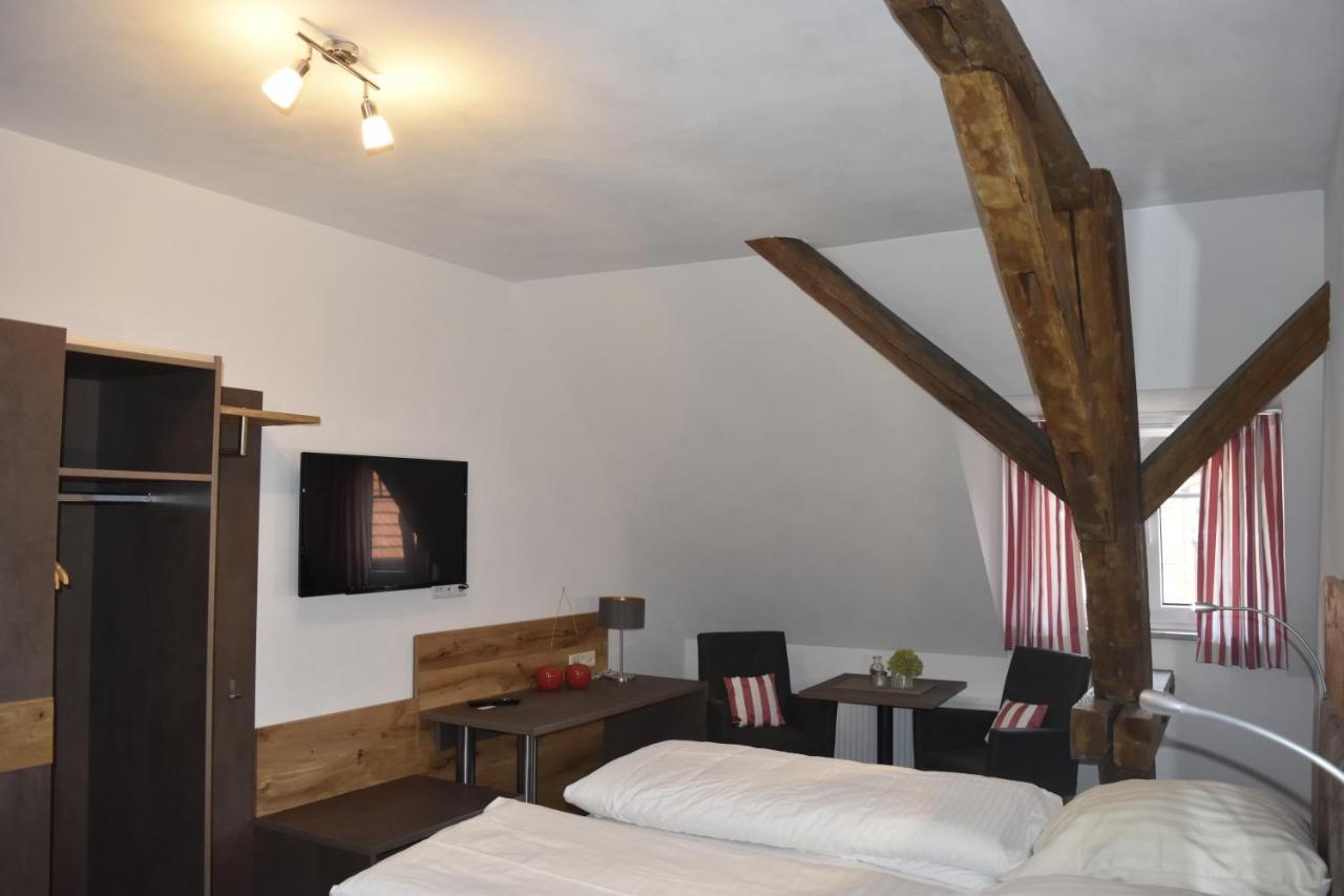 Gasthof Pension Zum Goldenen Hirschen Burgbernheim المظهر الخارجي الصورة